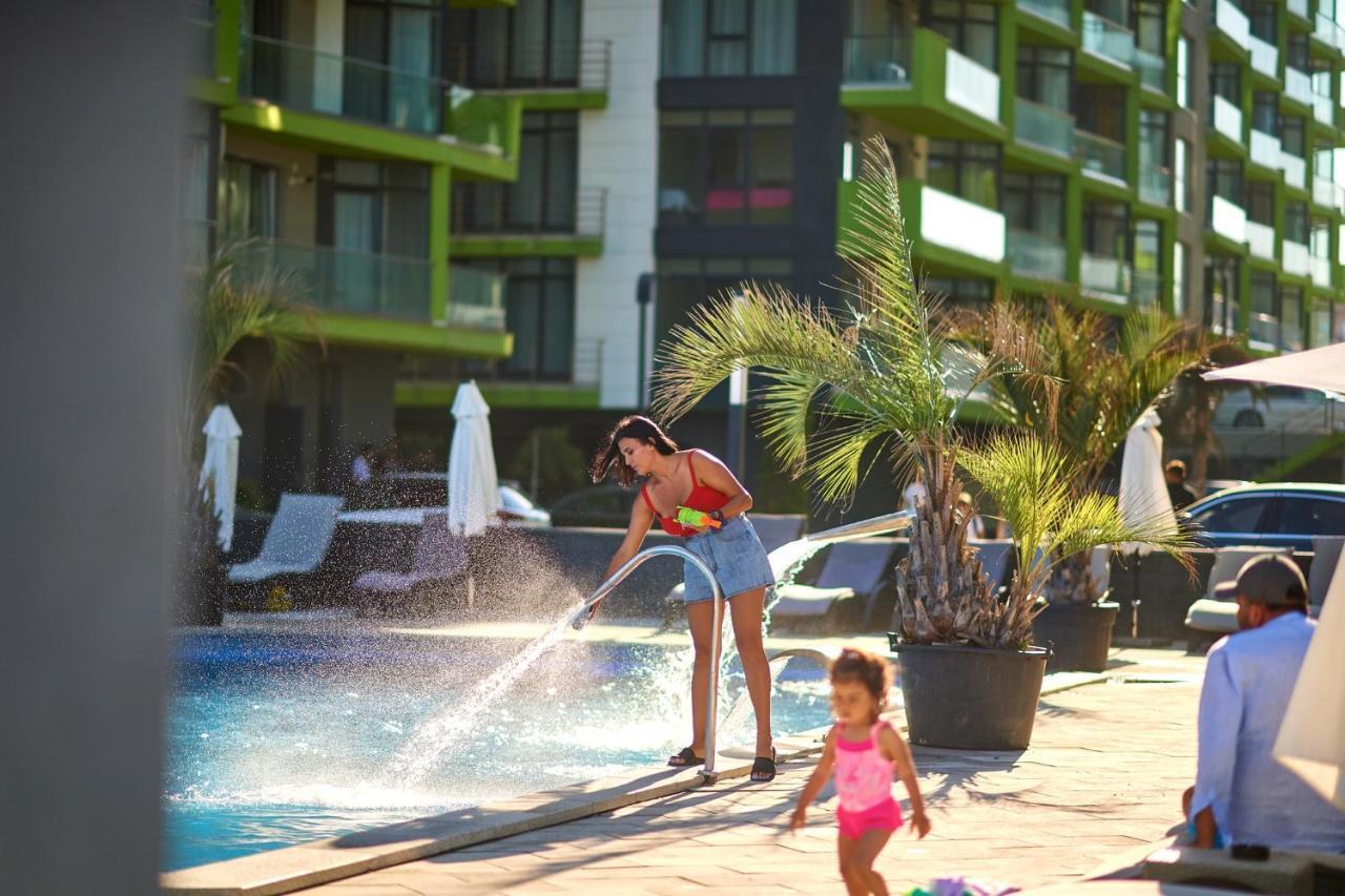 Visum Aparthotel Pool & Spa Mamaia Nord Năvodari Εξωτερικό φωτογραφία